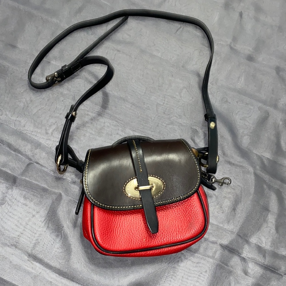 Dooney and Bourke crossbody bag